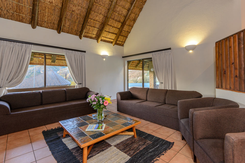 Kiara Lodge Clarens Exterior photo